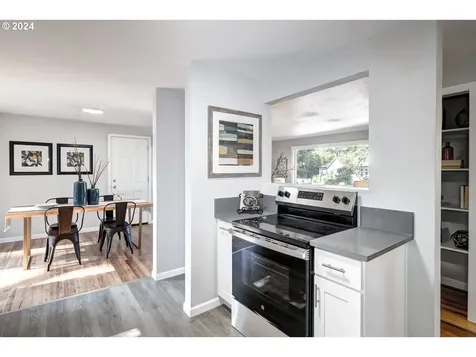 1108 Se 139th Avenue Portland OR 97233