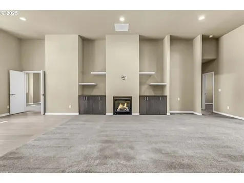 6087 Carman Drive Lake Oswego OR 97035