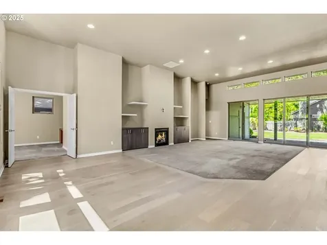 6087 Carman Drive Lake Oswego OR 97035