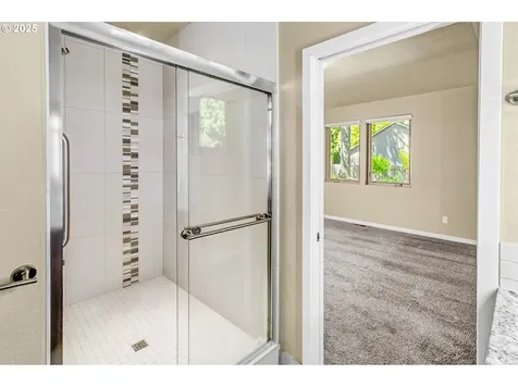 6087 Carman Drive Lake Oswego OR 97035