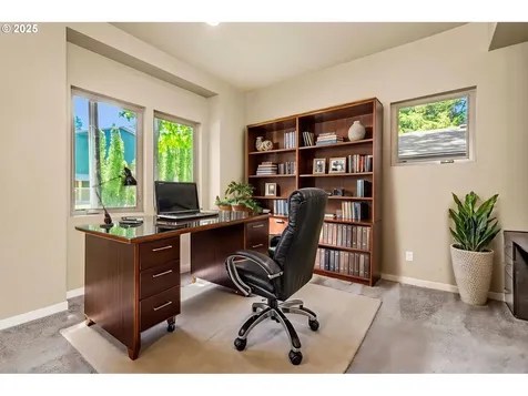 6087 Carman Drive Lake Oswego OR 97035