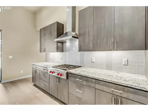 6087 Carman Drive Lake Oswego OR 97035