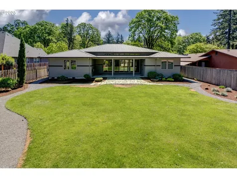 6087 Carman Drive Lake Oswego OR 97035