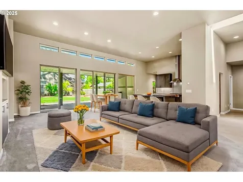 6087 Carman Drive Lake Oswego OR 97035