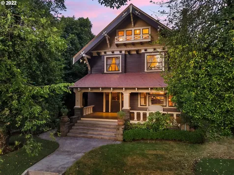 1844 Se 12th Avenue Portland OR 97214