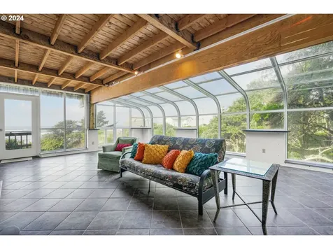 1212 NW Curtis Street Seal Rock OR 97376