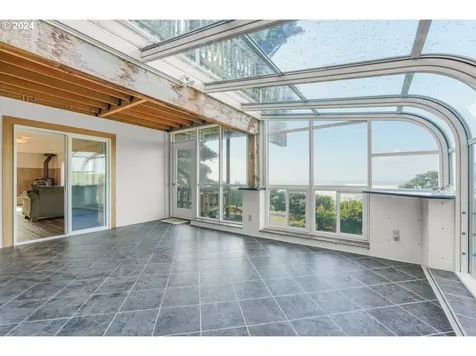 1212 NW Curtis Street Seal Rock OR 97376