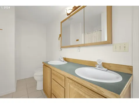 1212 NW Curtis Street Seal Rock OR 97376