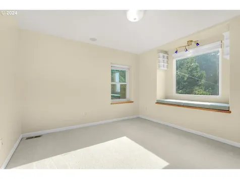 1212 NW Curtis Street Seal Rock OR 97376
