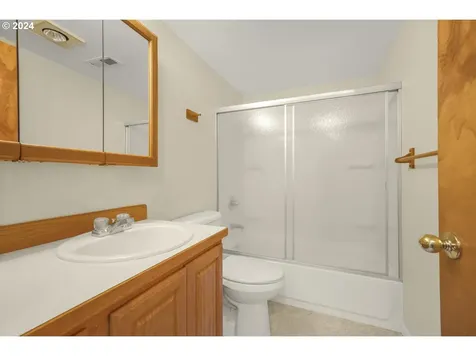 1212 NW Curtis Street Seal Rock OR 97376