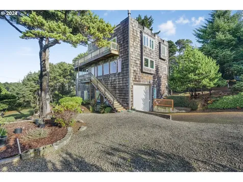 1212 NW Curtis Street Seal Rock OR 97376