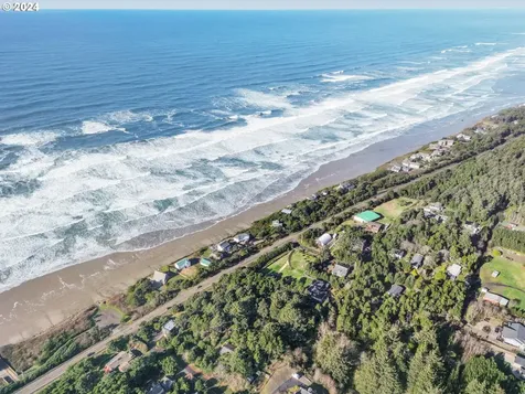 1212 NW Curtis Street Seal Rock OR 97376