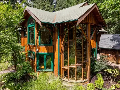 85213 Chezem Road Eugene OR 97405