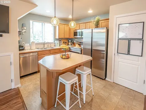 8435 S Hollyhock Street Rockaway Beach OR 97136