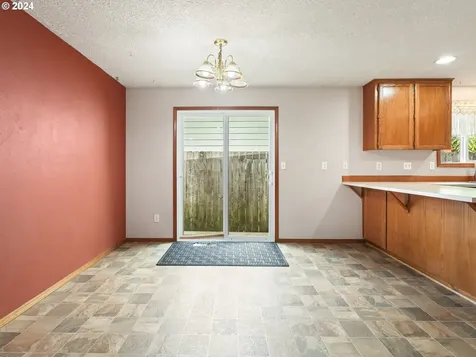 7423 Se Ogden Street Portland OR 97206