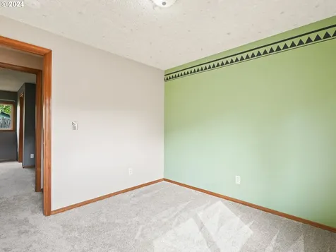 7423 Se Ogden Street Portland OR 97206