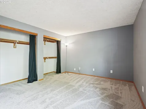 7423 Se Ogden Street Portland OR 97206