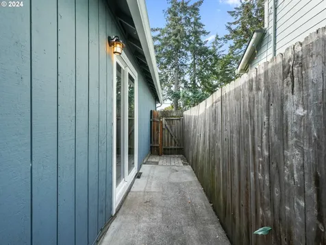 7423 Se Ogden Street Portland OR 97206