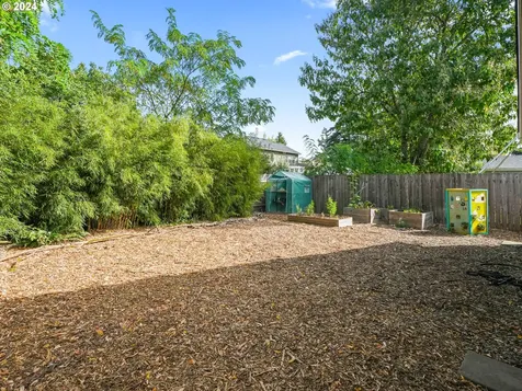 7423 Se Ogden Street Portland OR 97206