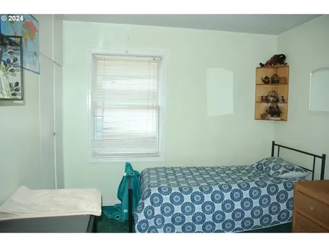 1531 Ne Buffalo Street Portland OR 97211