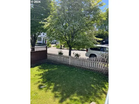1531 Ne Buffalo Street Portland OR 97211