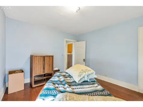 537 Ne Morgan Street Portland OR 97211