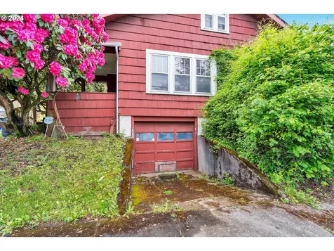 537 Ne Morgan Street Portland OR 97211