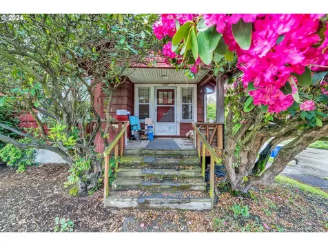 537 Ne Morgan Street Portland OR 97211
