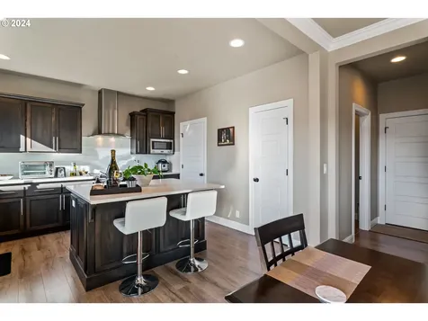 2454 Royalann Lane Eugene OR 97405