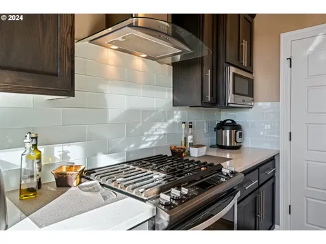 2454 Royalann Lane Eugene OR 97405