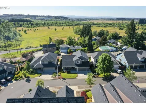 2454 Royalann Lane Eugene OR 97405