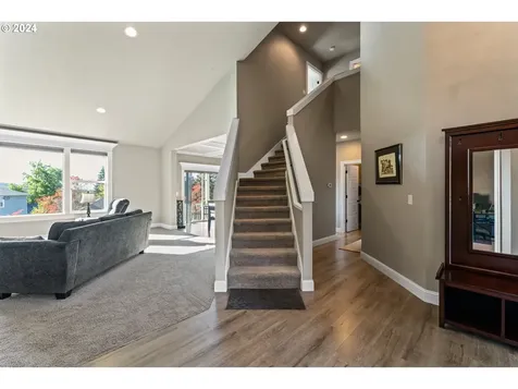2454 Royalann Lane Eugene OR 97405
