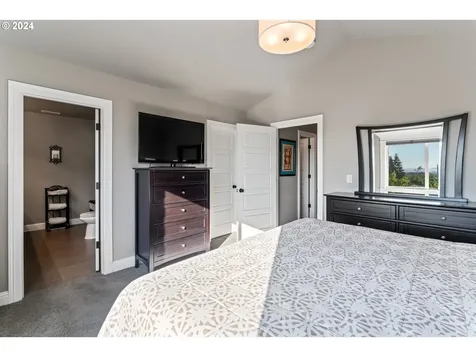 2454 Royalann Lane Eugene OR 97405
