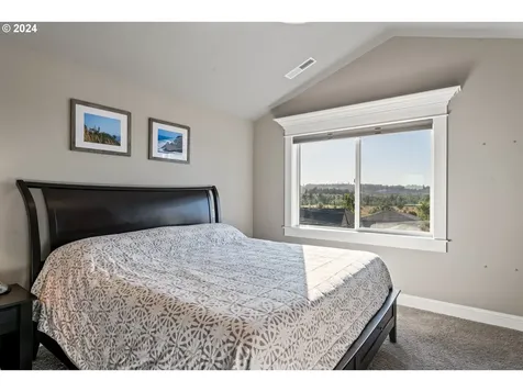 2454 Royalann Lane Eugene OR 97405