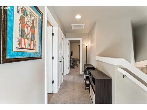 2454 Royalann Lane Eugene OR 97405