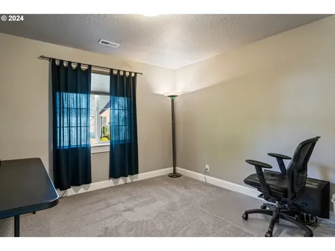 2454 Royalann Lane Eugene OR 97405