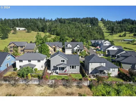 2454 Royalann Lane Eugene OR 97405