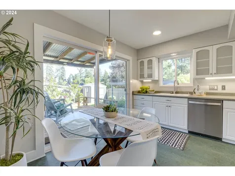 7304 Sw 29th Avenue Portland OR 97219