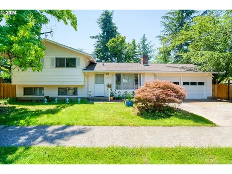 17606 Ne Couch Street Portland OR 97230