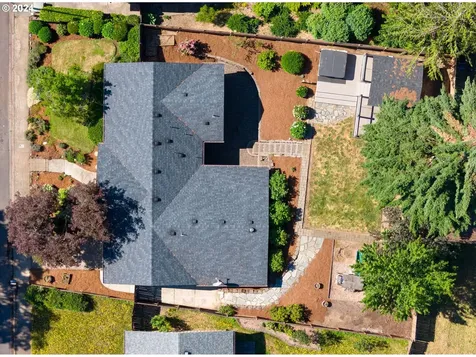 927 S R Street Cottage Grove OR 97424