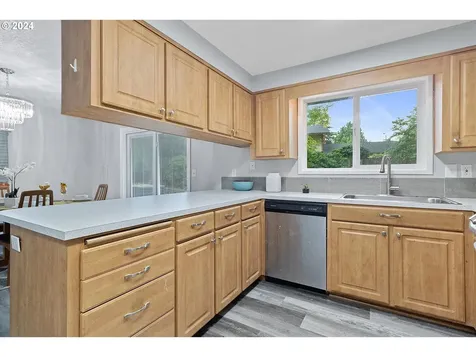 14422 Ne Shaver Street Portland OR 97230