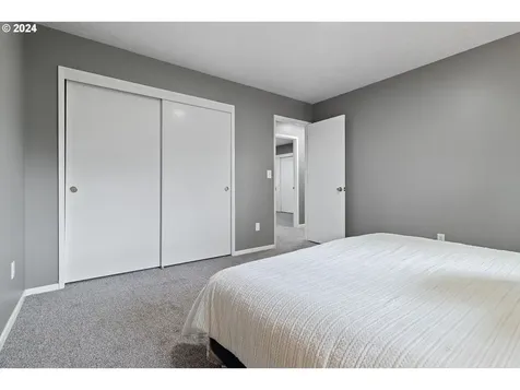14422 Ne Shaver Street Portland OR 97230