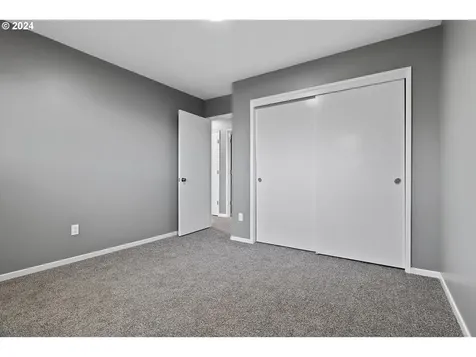14422 Ne Shaver Street Portland OR 97230