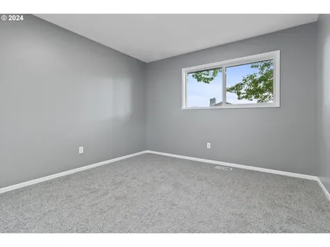14422 Ne Shaver Street Portland OR 97230