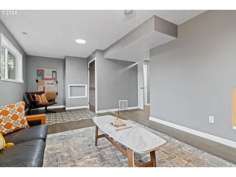 14422 Ne Shaver Street Portland OR 97230