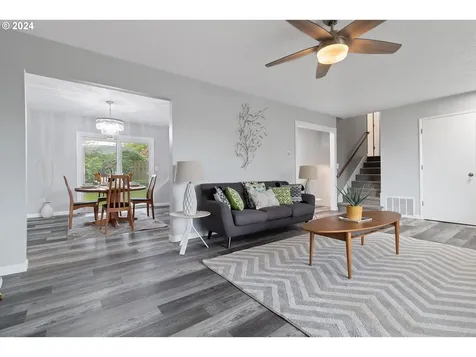 14422 Ne Shaver Street Portland OR 97230