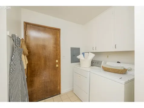 2807 Ne 108th Avenue Portland OR 97220