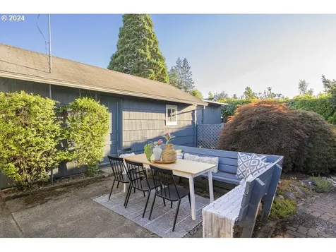2807 Ne 108th Avenue Portland OR 97220