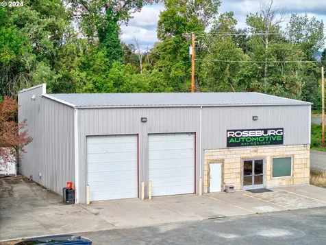 1775 Green Siding Road Roseburg OR 97471