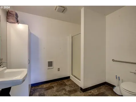 1775 Green Siding Road Roseburg OR 97471